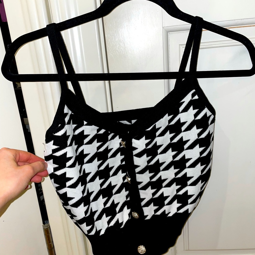 Black & white checkered vest top